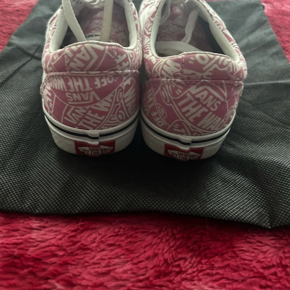 Vans Pink and White Graphic Sneakers - Picture 8 of 8